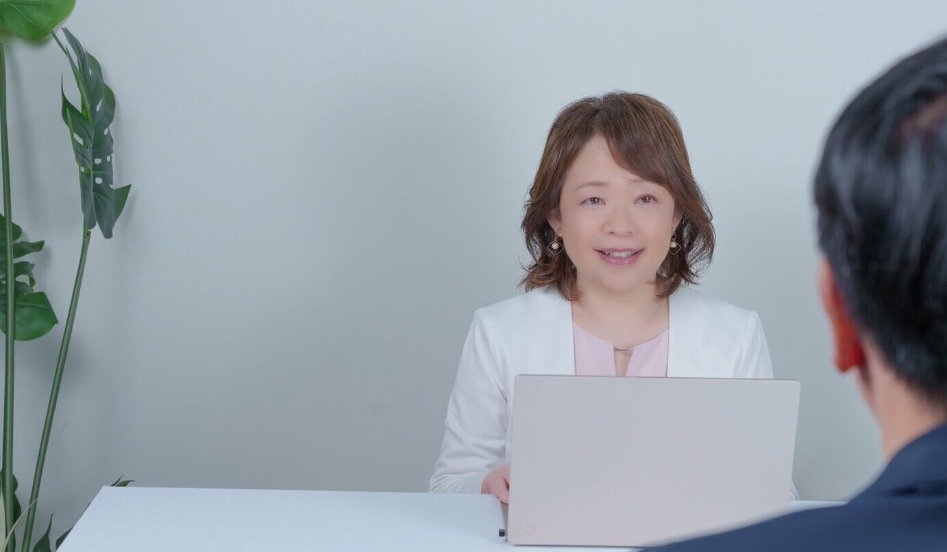 秋本 志保さんの右写真